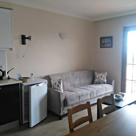 Dasis Aparthotel 3*