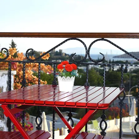 Dasis Aparthotel 3*