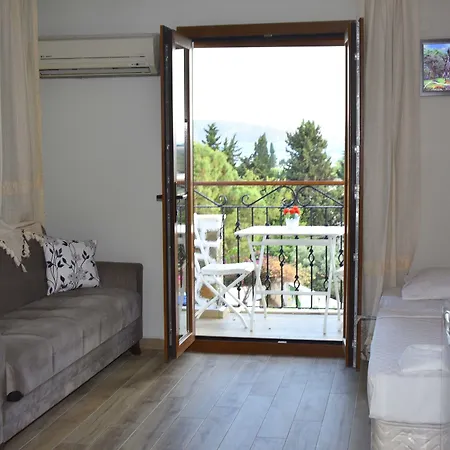 Dasis Aparthotel 3*