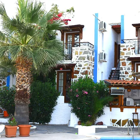 Dasis Hotel apartamentowy 3*